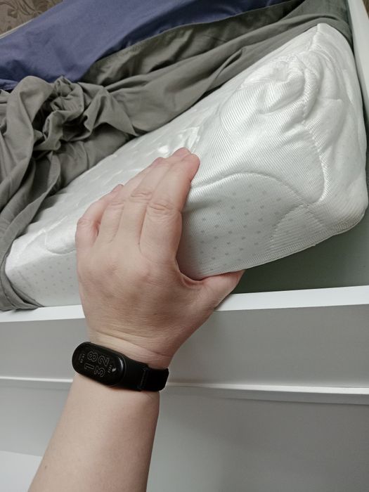 Продам двухъярусную кровать