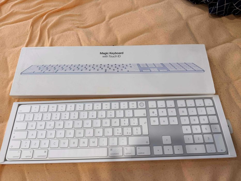 Tastatura Apple Magic, Touch ID, Numeric Keypad - US English - White Keys