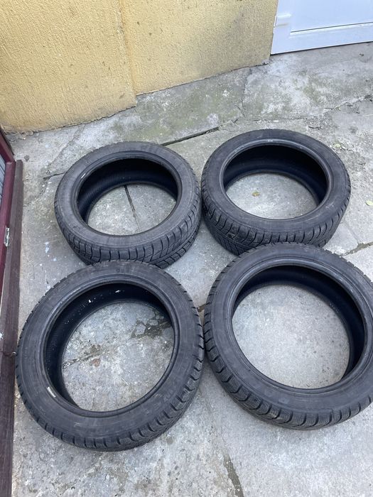 Cauciucuri iarna 225/45/17