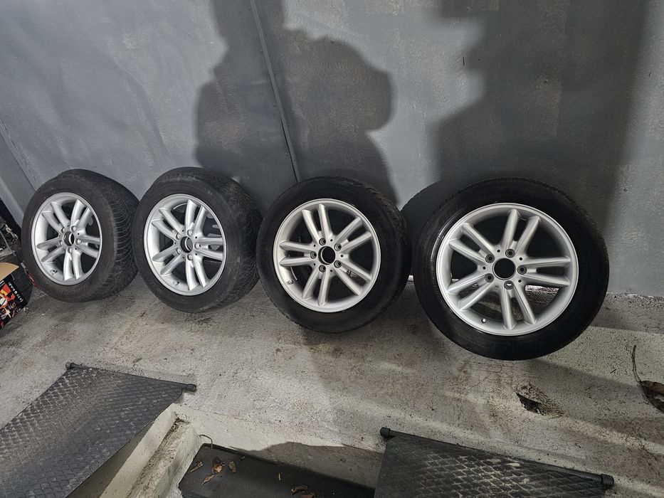 Jante ET 37 7j x 16 cu anvelope 205 55 r16 Yokohama