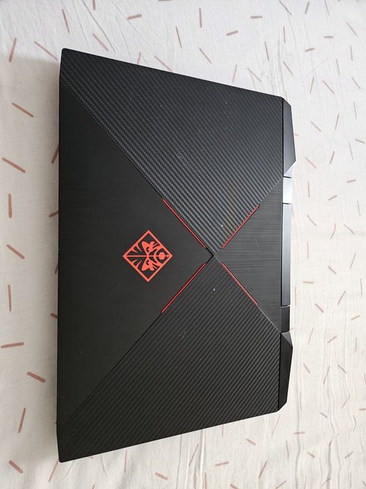 Vand pachet laptop gaming HP Omen + mouse Logitech pro x + cooler