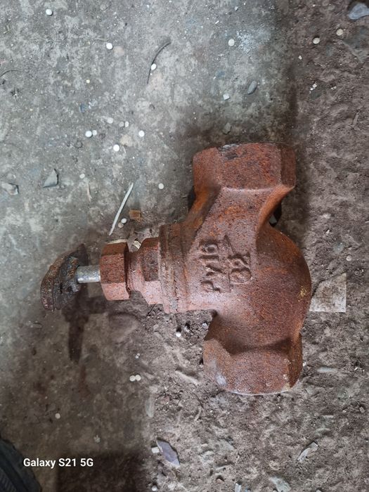 Кран водопроводный