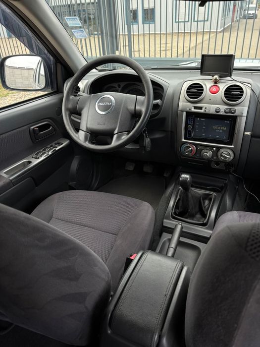Isuzu D-Max 2007 4X4 Reductor Mare Mic 2.5 Diesel CLIMA Camera Navi