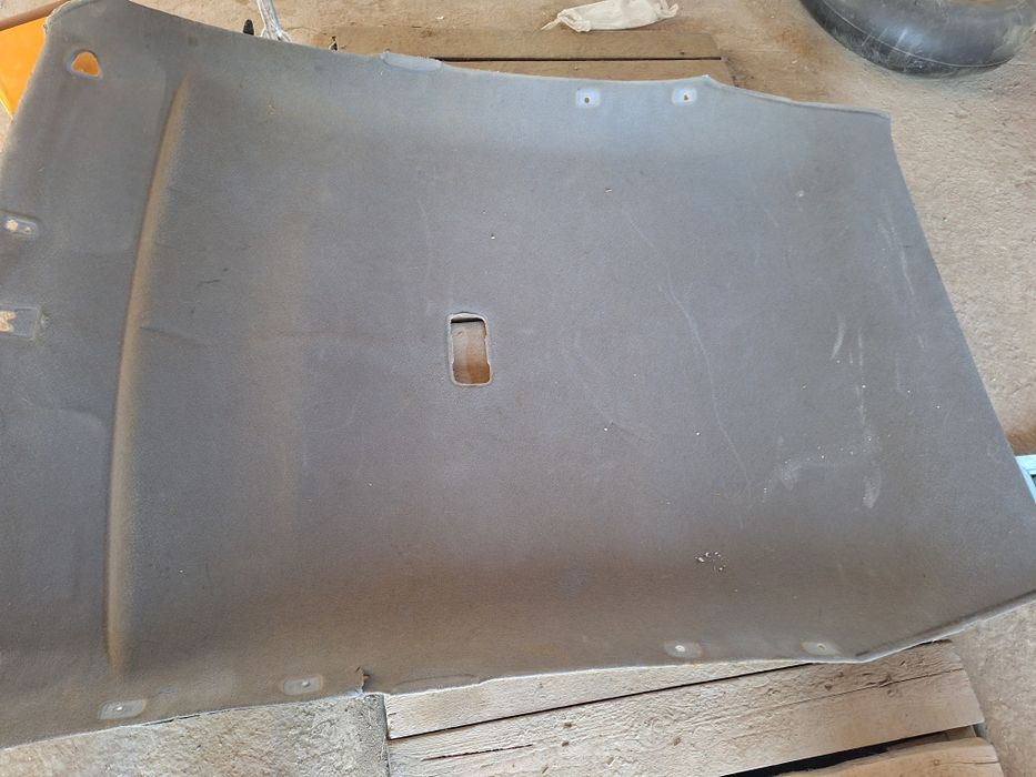 Запчасти на тойота карина е.