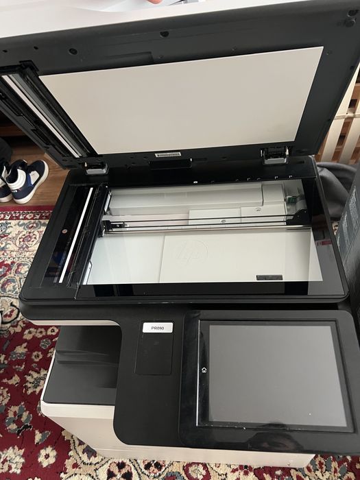 Imprimanta Color LaserJet Managed MFP E67550