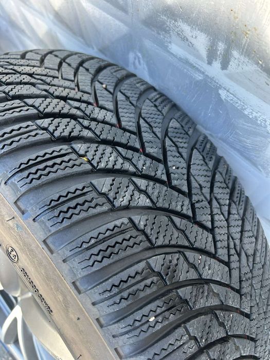 4бр. Зимни гуми 235 / 45 19 Firestone