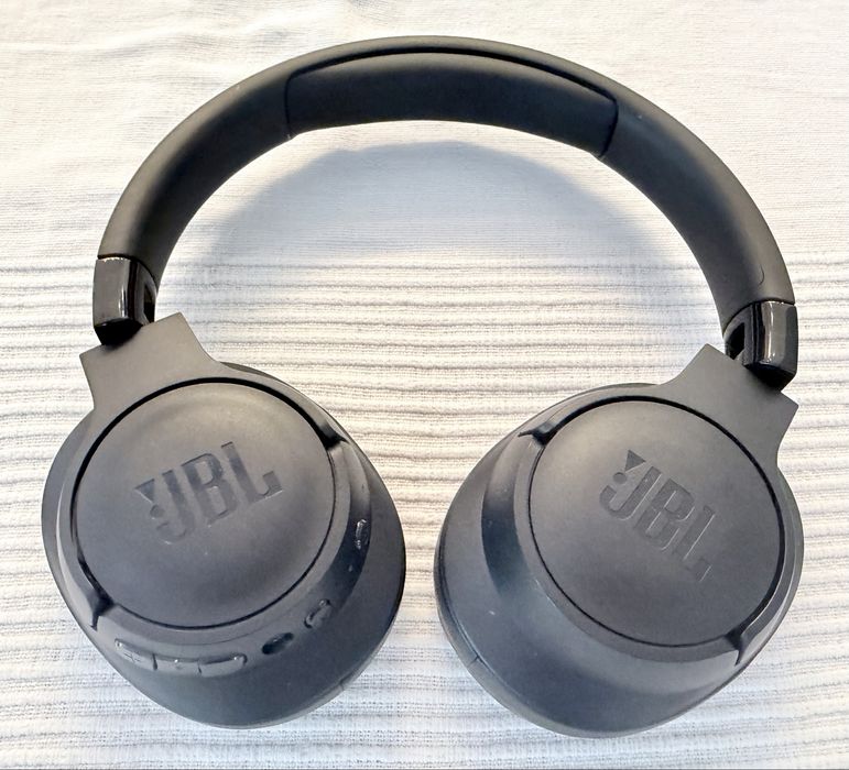 Casti JBL 750BTnc NOI