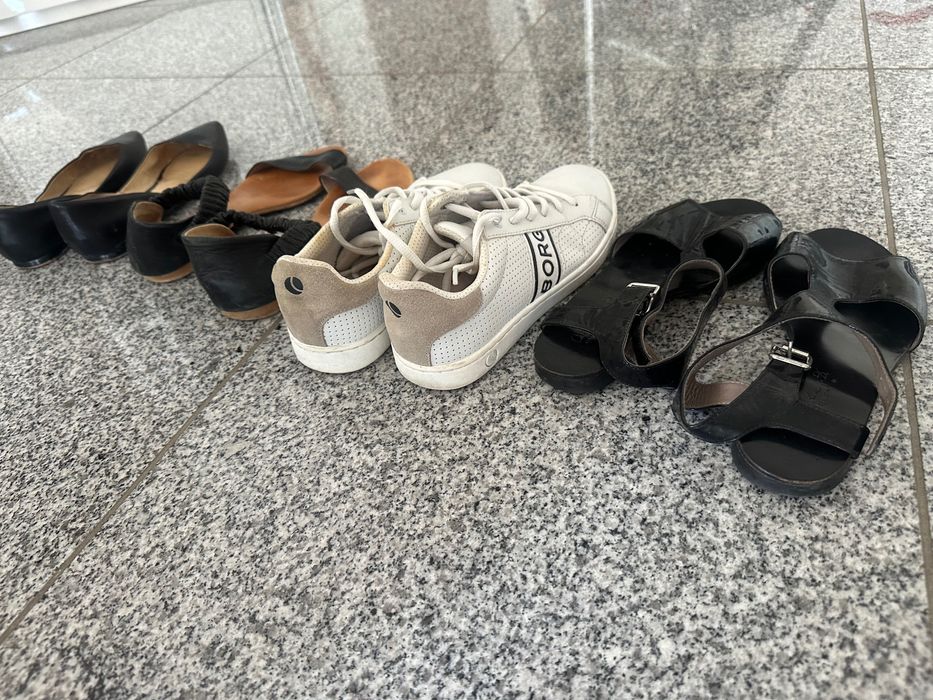 Лот с дамски обувки 35 номер