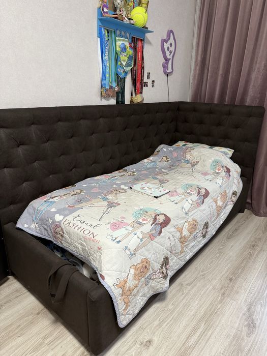 Продам кровать 90*200