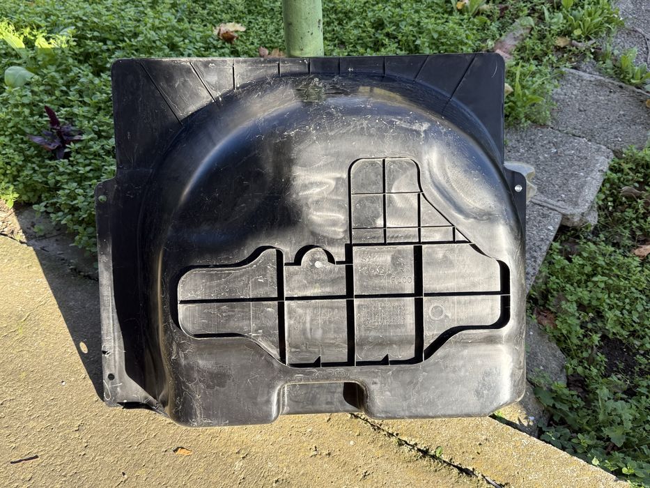 Леген за багажник от Honda CR-V I (rd1) първа генерация