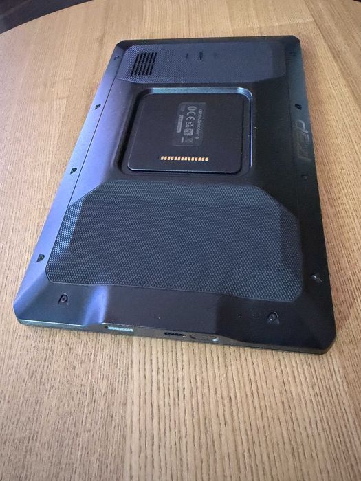 Професионална навигационна система GARMIN DEZL LGV1020, 10"