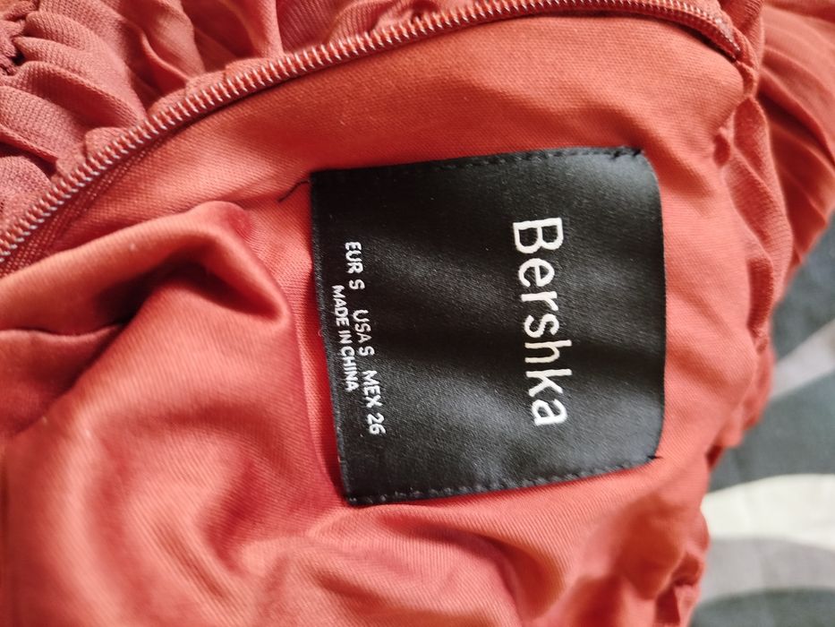 Rochie Bershka mărimea S