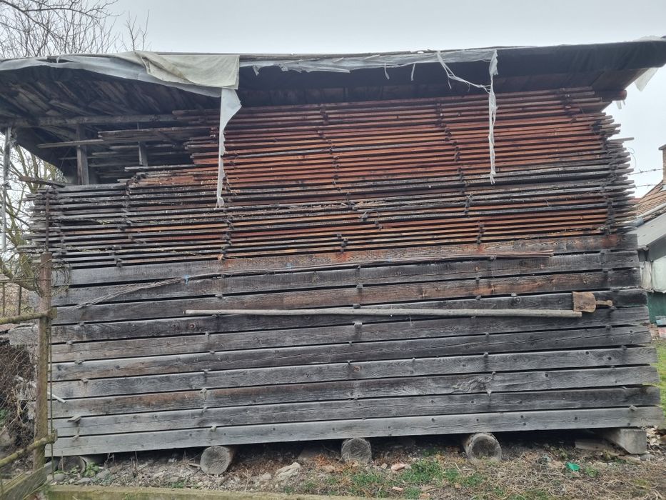 Vând Cherestea Brad (Scândură, Grinzi, Leațuri) – Uscată Natural 20 an