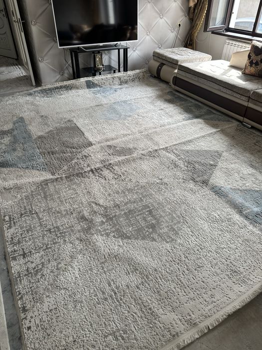 Клем коврик жагдайы отте жаксы почти новый.