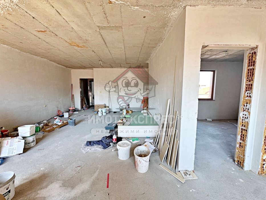 Продава се Тристаен апартамент в Асеновград - 105 кв.м за 642 €/кв.м - Снимка #3