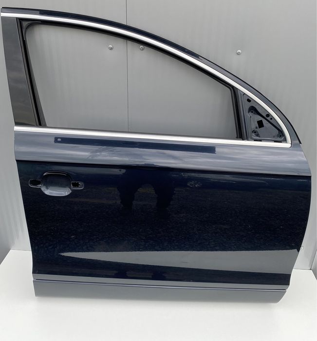 USA Dr  fata Audi Q 7 cod de culoare LC5F