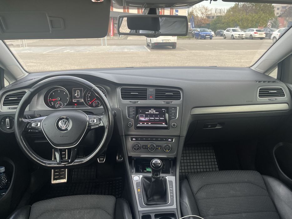 Volkswagen Golf 7 ,BLUEMOTION ,2.0 TDI,150 CP,NAVI,PARK ASSIST