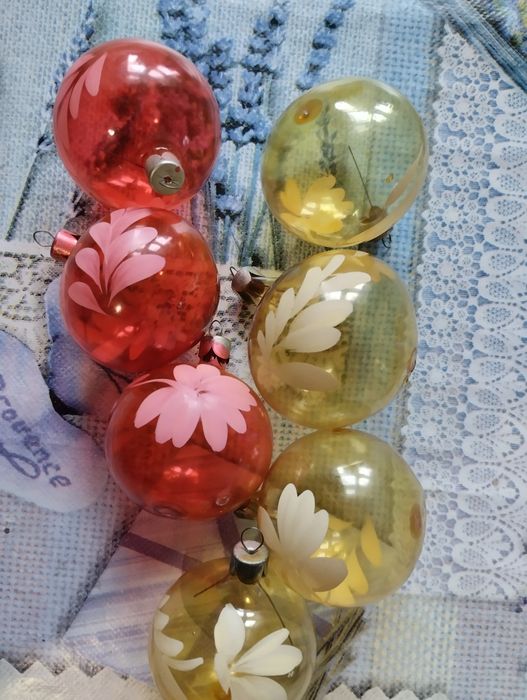 Новогодние игрушки 800 т за 1 шт