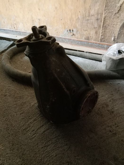 Продам Задний редуктор на Мерседес