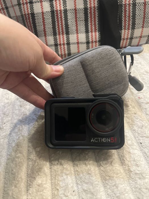 Экшн-камера DJI Osmo Action 5 Pro Adventure Combo