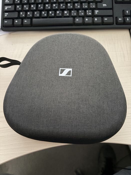 Продам оригинальные новые Sennheiser Momentum 4