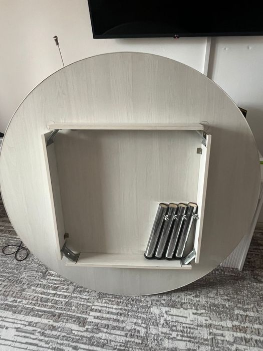 Продам круглый стол