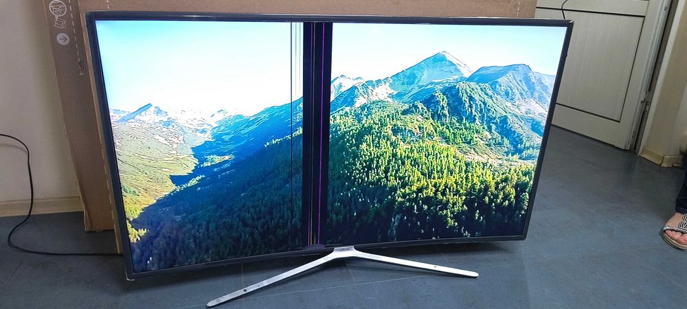 Телевизор 55" извит