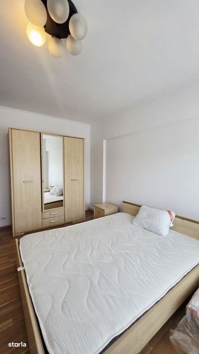 Inchiriere 3 camere cu centrala proprie Bulevardul Unirii - Fantani