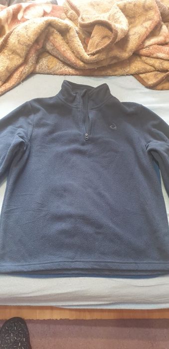 Vând doua bluze polar (fleece) marca tex.