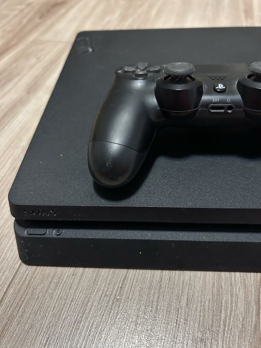 Ps 4 slim stare buna