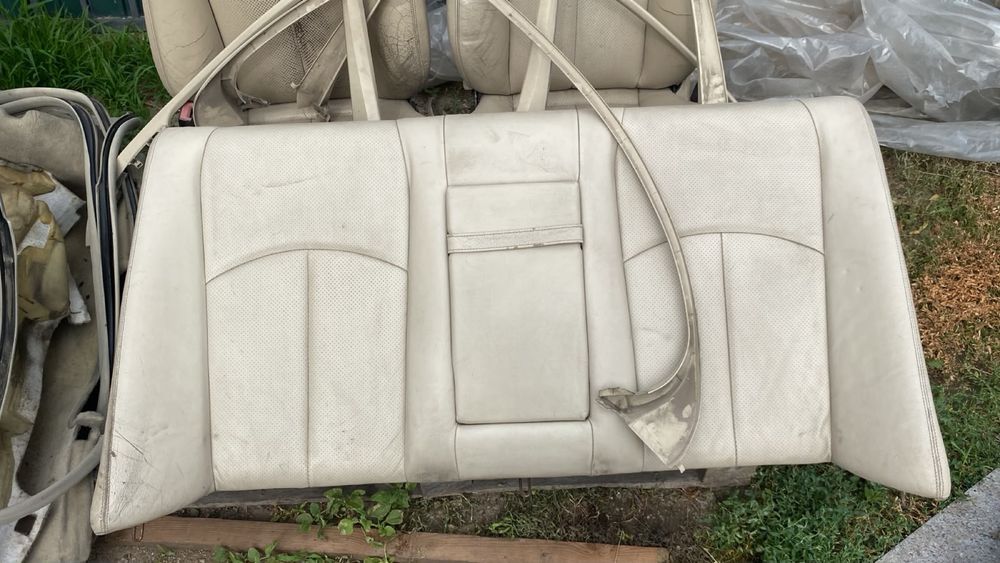 Продам салон от w211