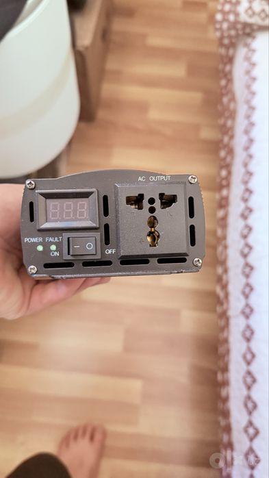 Yumoto инвертер. Преобразователь напряжения 12В-220В