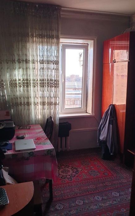 Продается квартира Юнусабад 12кв 4/7/9