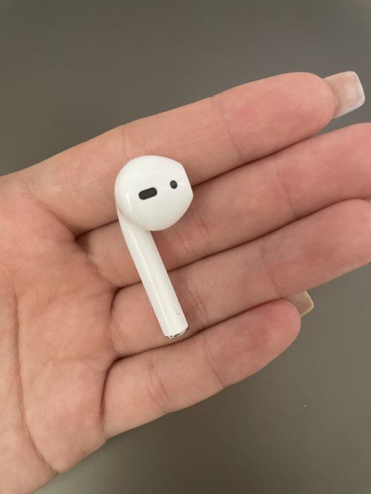 Airpods 2 без правого наушника