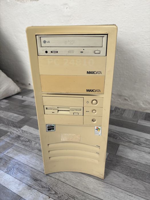 Стари компютри работещи