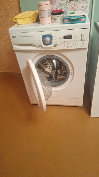 Продам стиральную машинку