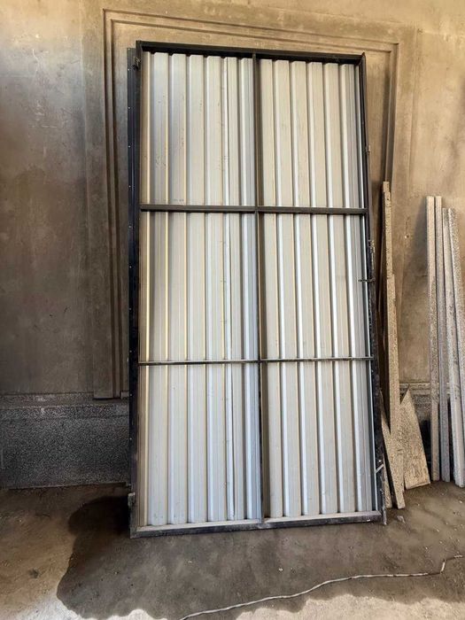 Продам Ворота металлический