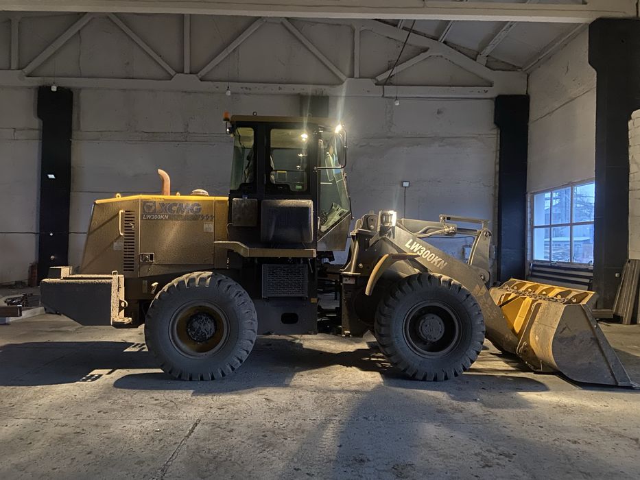 Услуги фронтального погрузчика 24/7