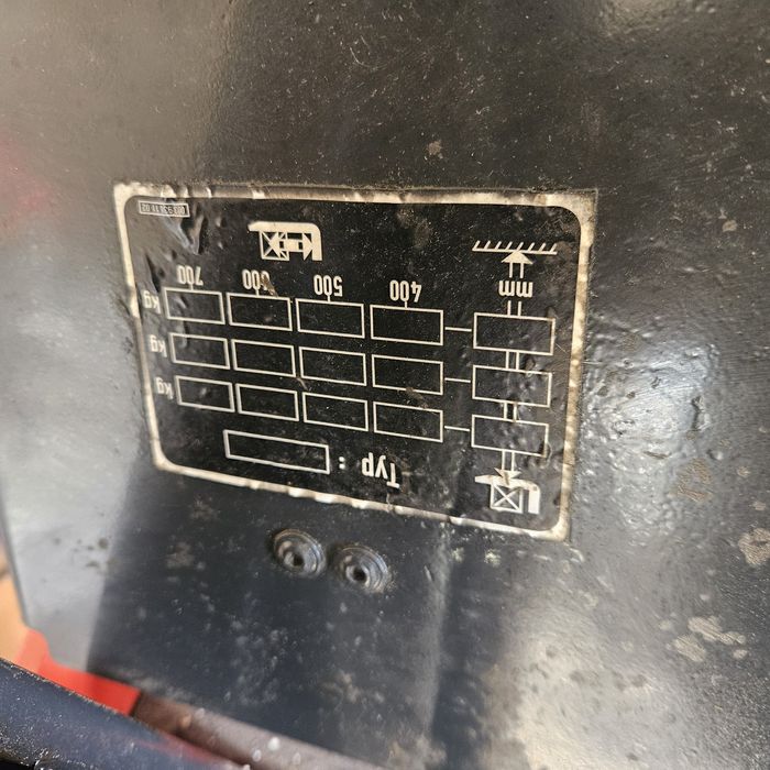 Електрическа палетна количка-стакер LINDE L14