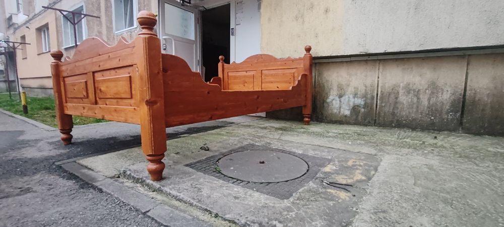 Dormitor lemn 140×200