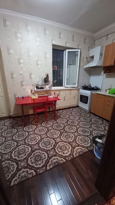 22 мкр, рядом с жд, 3 комнаты 1 этаж