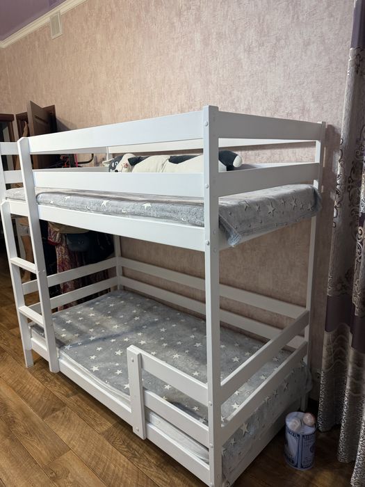 Продам двухспальную кровать