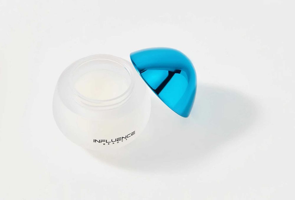 Косметика для лица и губ