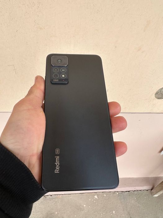 Redmi note 11 pro 5G 
Hamma joyi ishlidi . Ochilmagan hamma joyi radno