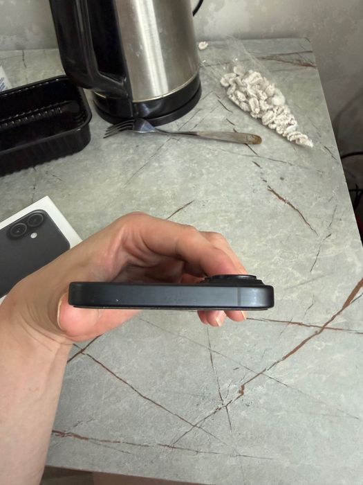 Iphone 16 128gb black