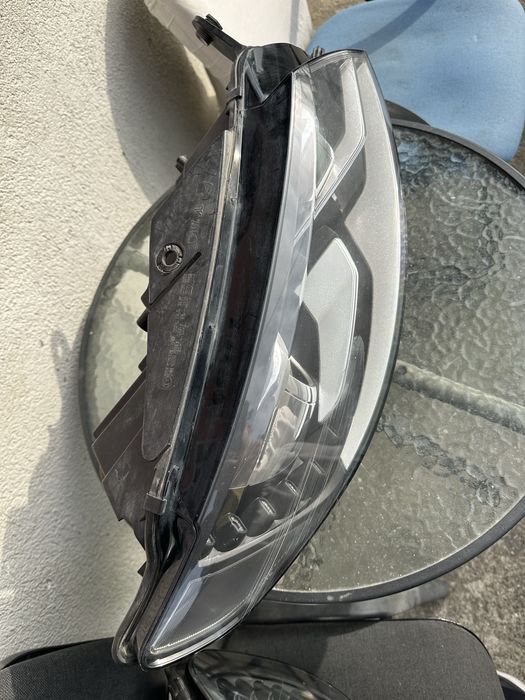 Vw Passat CC десен фар Ое