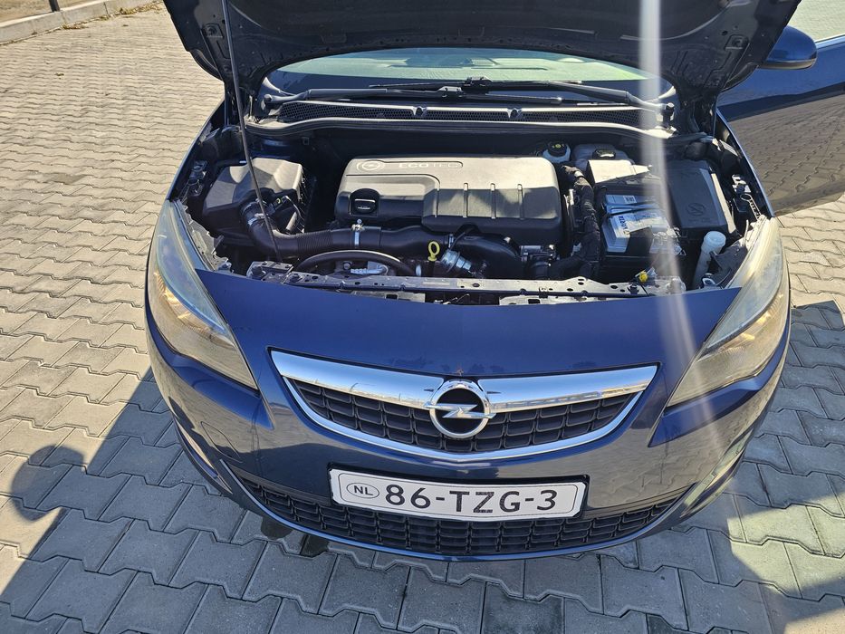 Opel astra  2012 euro5   1.7 diesel
