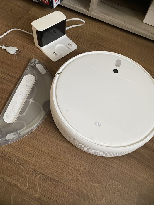 Продам робот пылесос Xiaomi