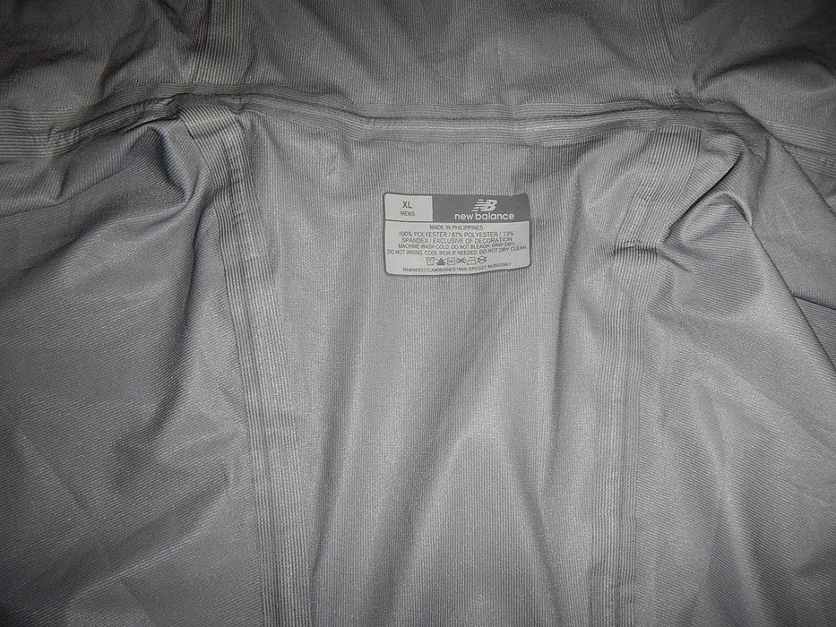 Foita/geaca New Balance. Marimea XL-Men.