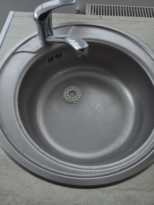 Chiuveta de inox antistrop +baterie